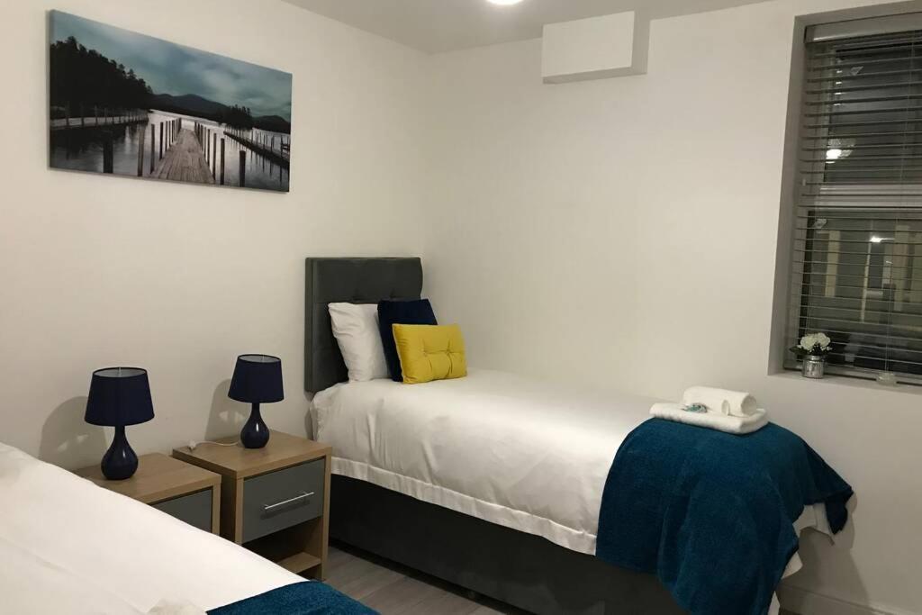 Marie'S Serviced Apartments- 2 Bedroom City Stay Bedford Eksteriør bilde