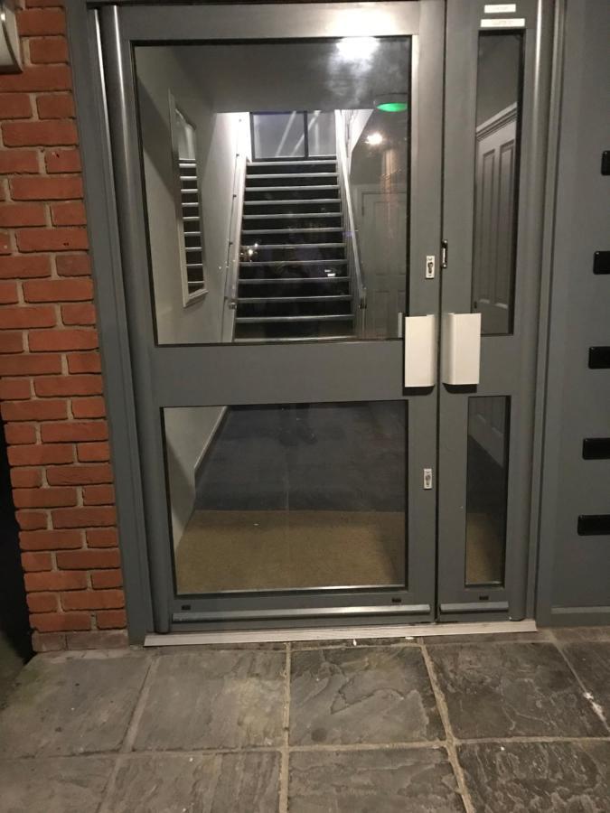 Marie'S Serviced Apartments- 2 Bedroom City Stay Bedford Eksteriør bilde