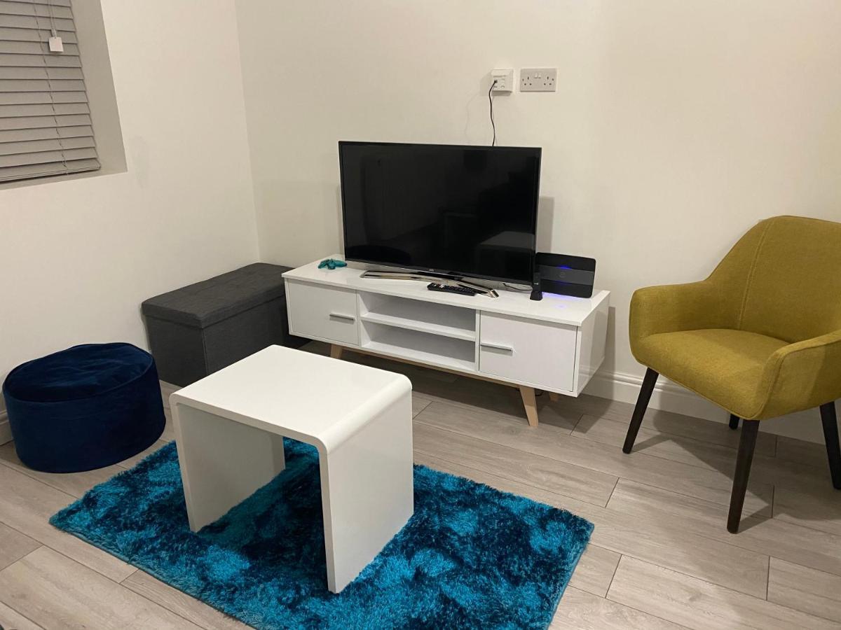 Marie'S Serviced Apartments- 2 Bedroom City Stay Bedford Eksteriør bilde
